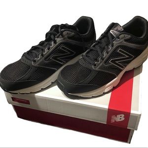 New Balance Men’s Running shoes- Sz 12